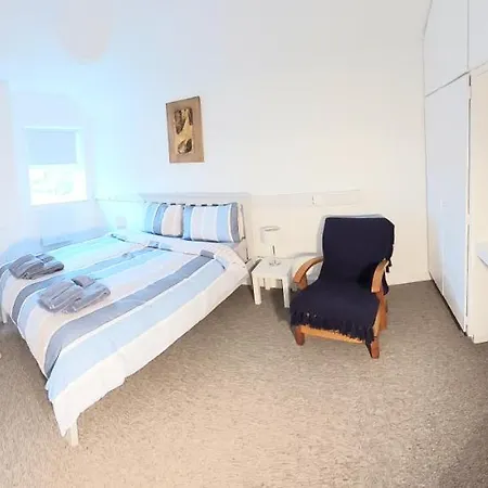 Keeles Townhouse Bed & Breakfast Birr