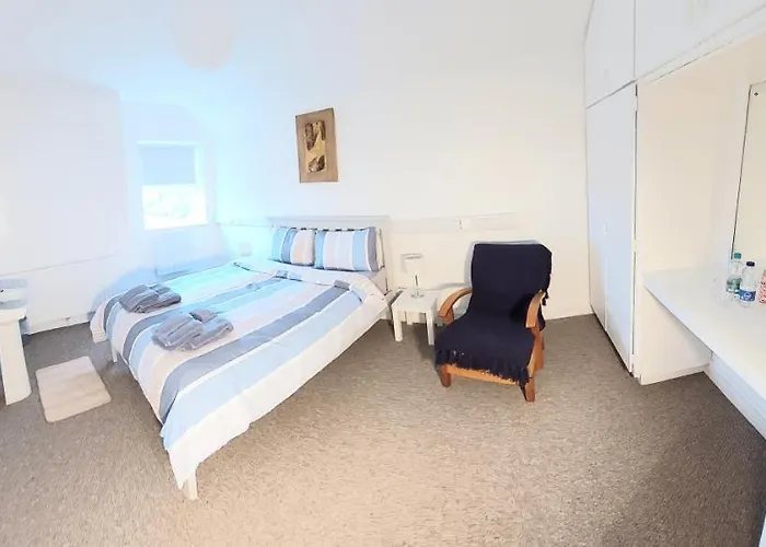 Keeles Townhouse Nocleg ze śniadaniem Birr